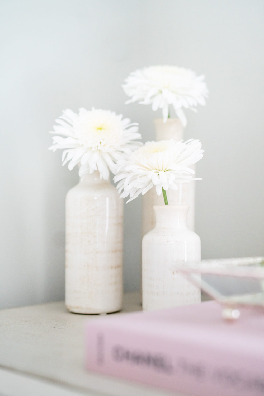 Petite Fashion Blog | Serena and Lily Bedding | Serena and Lily Towels | Serena and Lily Sale | Minted Artwork