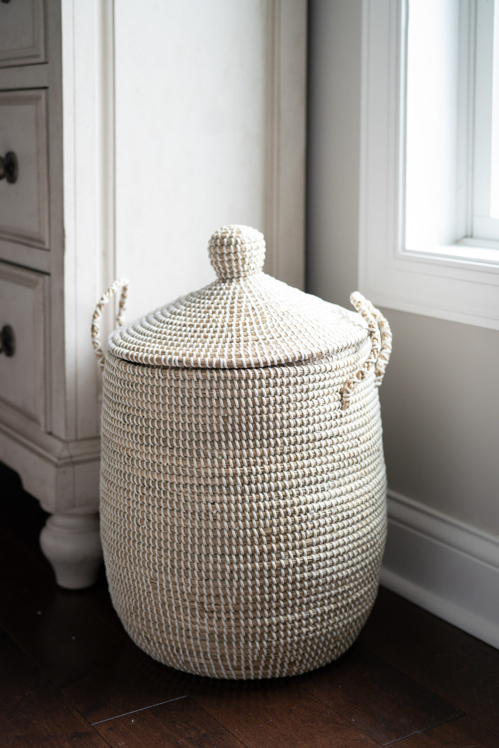 Petite Fashion Blog | Serena and Lily Bedding | Serena and Lily Towels | Serena and Lily Sale | Minted Artwork