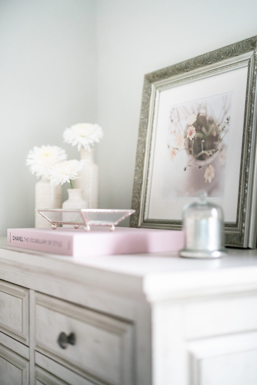 Petite Fashion Blog | Serena and Lily Bedding | Serena and Lily Towels | Serena and Lily Sale | Minted Artwork