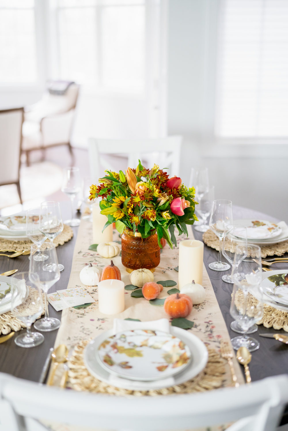 Petite Fashion Blog | FTD Flowers | FTD Thanksgiving Bouquet | Thanksgiving table decor | Thanksgiving tablescape | Pumpkin Pie recipe | 
