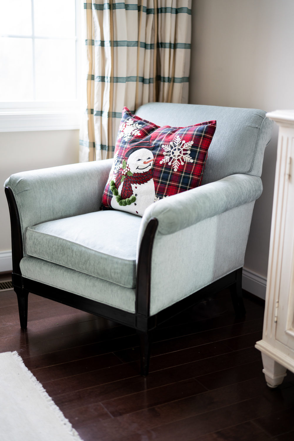 Petite Fashion Blog | Our Home for the Holidays | Christmas Decor | Flocked Christmas Tree | Christmas Pillows | Pottery Barn Pillows