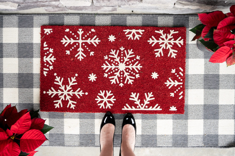 Petite Fashion Blog | Our Home for the Holidays | Christmas Decor | Flocked Christmas Tree