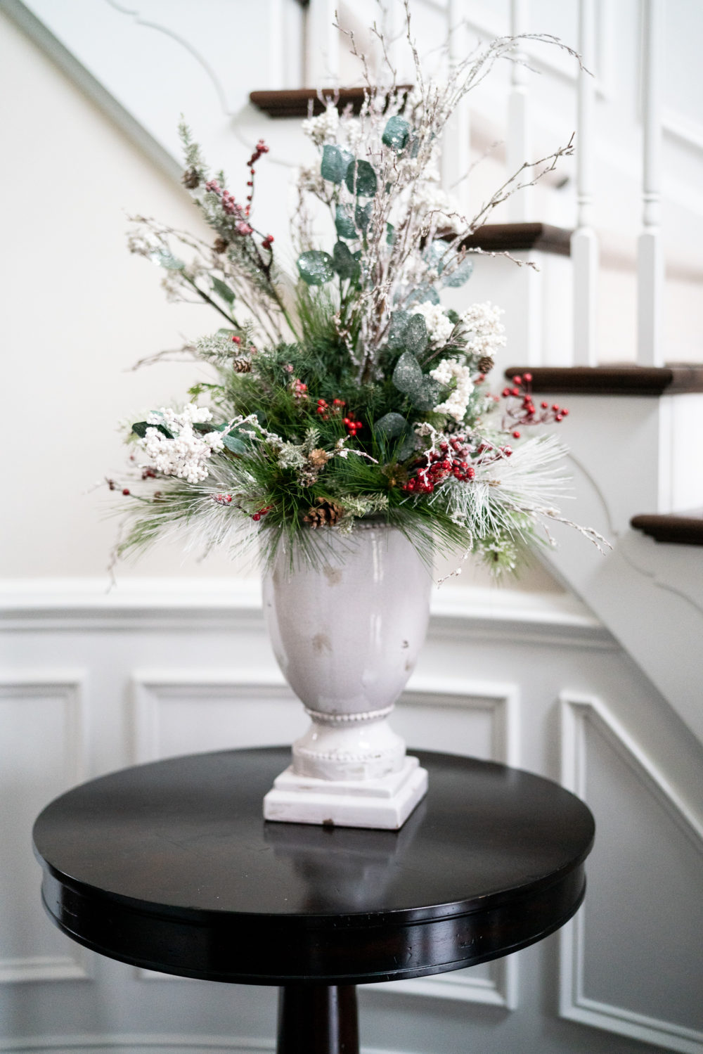 Petite Fashion Blog | Our Home for the Holidays | Christmas Decor | Flocked Christmas Tree | 