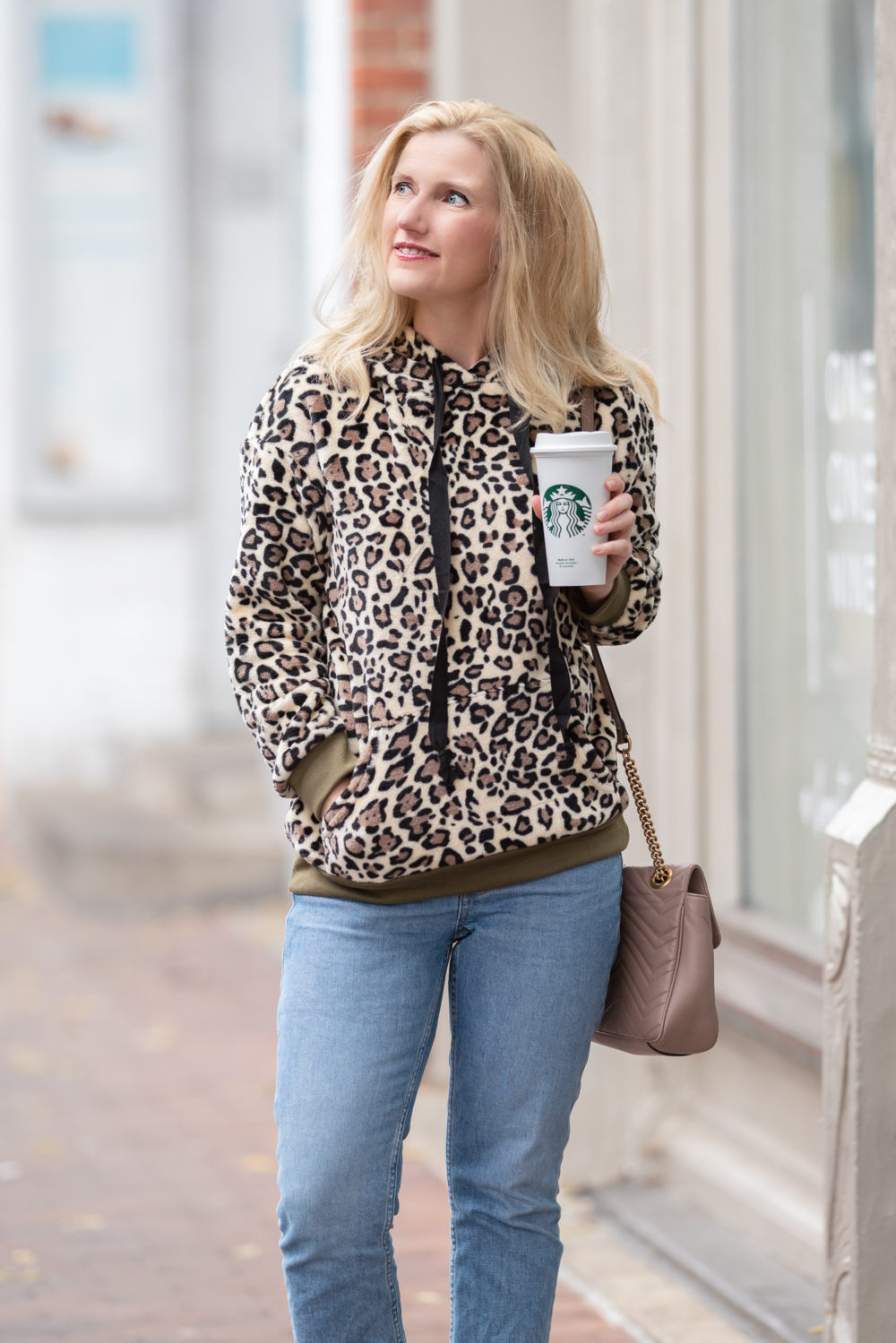 Petite Fashion Blog | Prettygarden Leopard Print Sweatshirt | Everlane Kick Crop Jeans