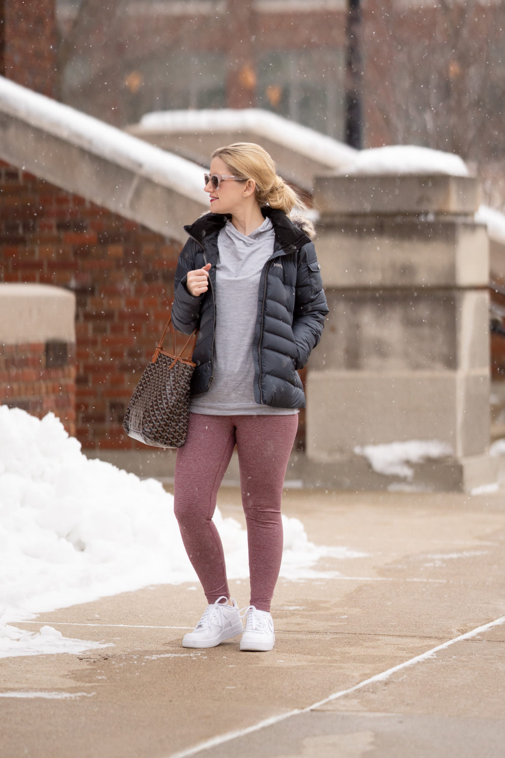 Petite Fashion Blog | Amazon Winter Workout Essentials | Core 10 Leggings | Marmot Women's Ithaca Down Puffer Jacket | Winter Workout Tips