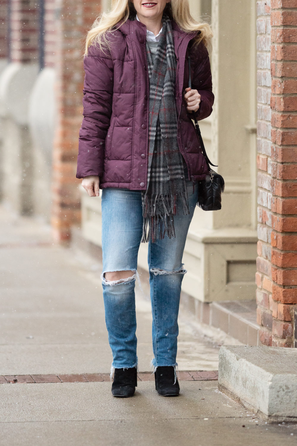 Petite Fashion Blog | Amazon Essentials Women's Heavy-Weight Hooded Puffer Coat | Amazon Winter Coats for Women | Amazon Winter Coats | Amazon Puffer Coats