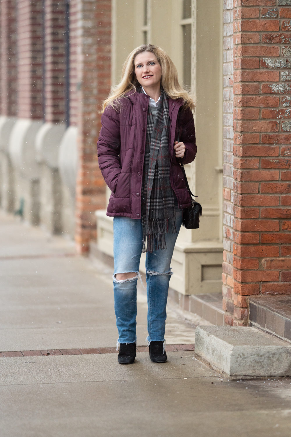 Petite Fashion Blog | Amazon Essentials Women's Heavy-Weight Hooded Puffer Coat | Amazon Winter Coats for Women | Amazon Winter Coats | Amazon Puffer Coats