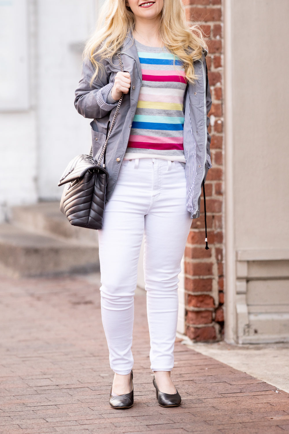 Petite Fashion Blog | Amazon Essentials Sweater | Madewell White Denim Jeans | Everlane Day Heel