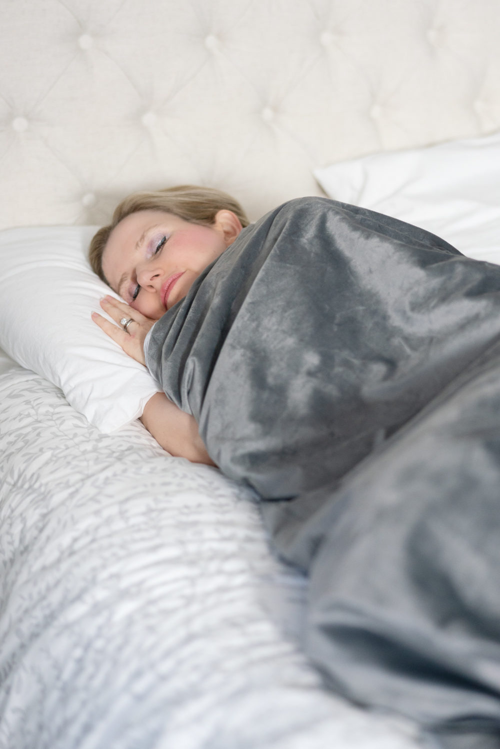 Petite Fashion Blog | Tranquility Cool Touch Weighted Blanket